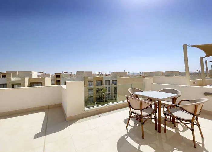 Apartman Embellished 2bdr Penthouse Mangroovy Free Pool & *