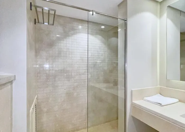 Embellished 2bdr Penthouse Mangroovy Free Pool & * Gurdaka