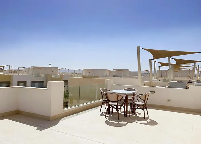 Apartman Embellished 2bdr Penthouse Mangroovy Free Pool &