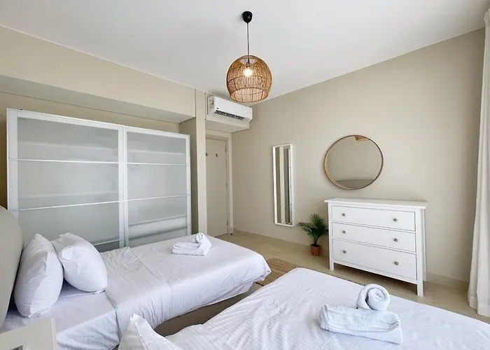 Apartman Embellished 2bdr Penthouse Mangroovy Free Pool & Gurdaka