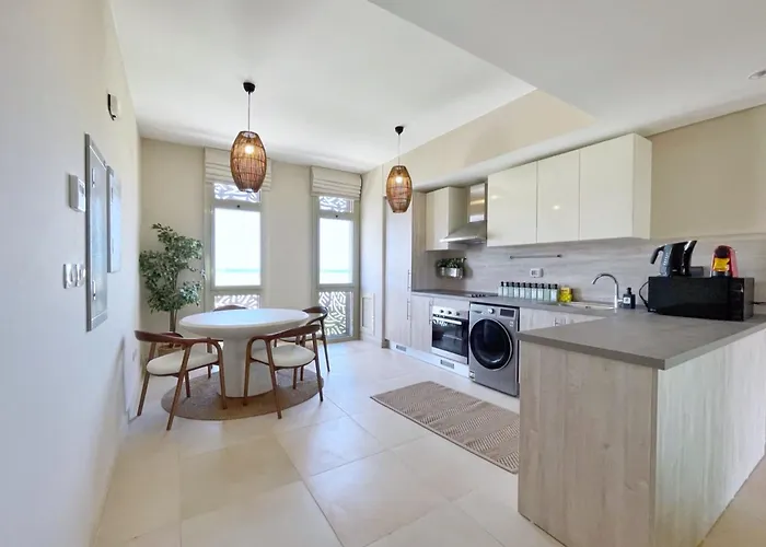 Apartman Embellished 2bdr Penthouse Mangroovy Free Pool & Gurdaka